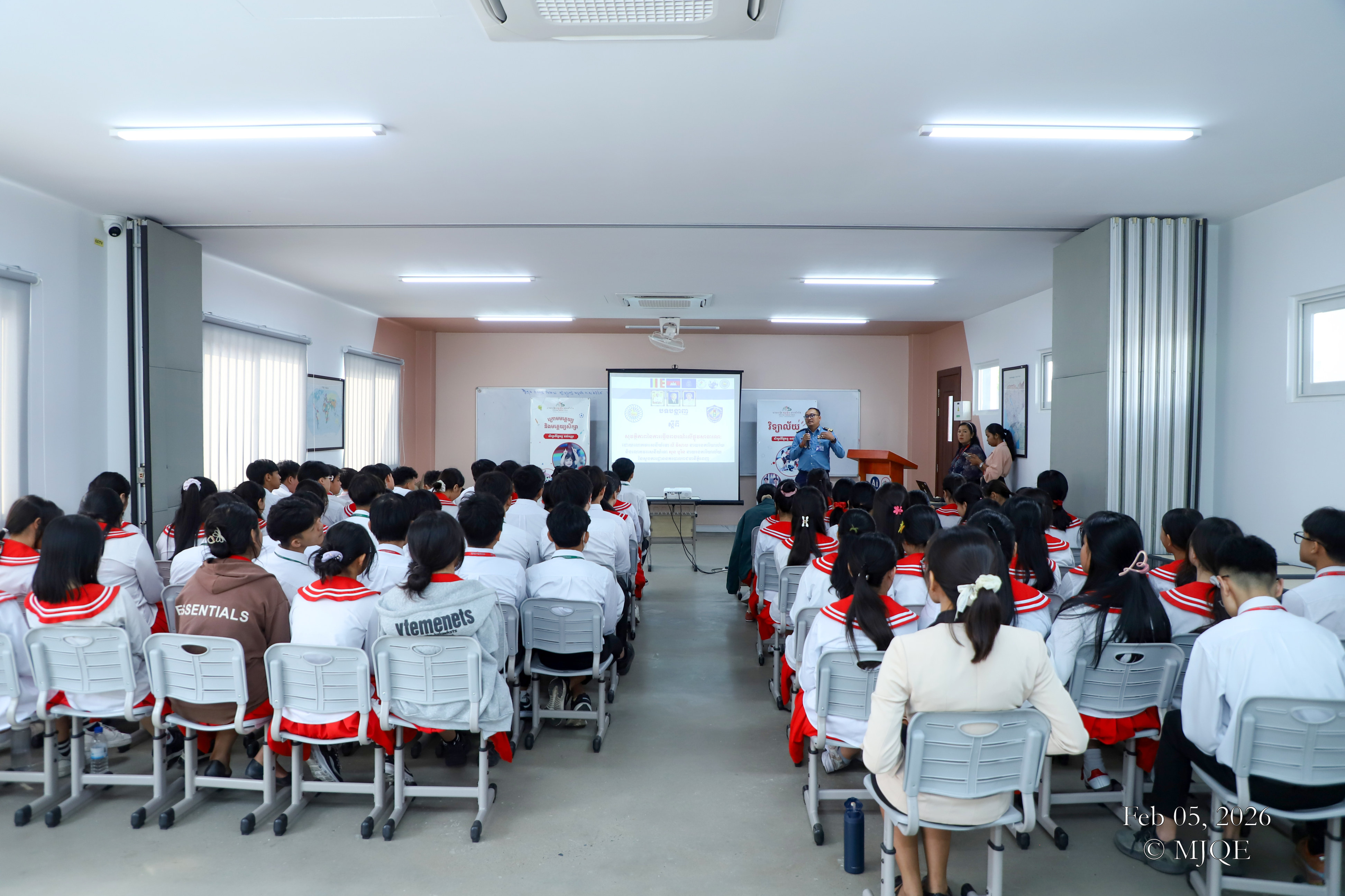 សិក្ខាសាលាស្តីពីសុវត្តិភាពចរាចណ៍